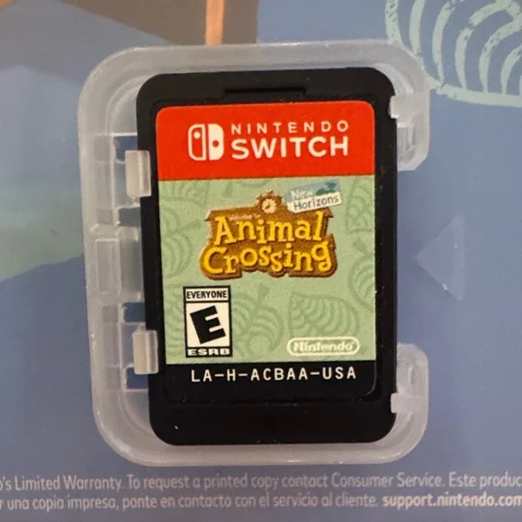 Animal Crossing New Horizons for Nintendo Switch - Like New (With Case) - Picture 3 of 4